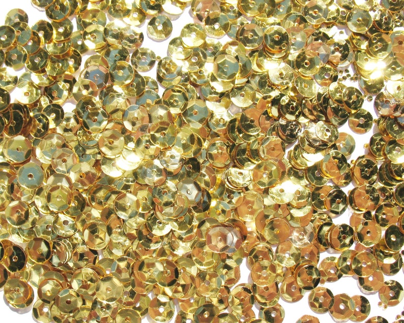 Gold Medium Crafter's Square 6mm Metallic Cup Sequins image 3