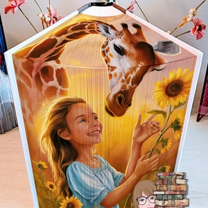 Ragazza con giraffa (bordo anteriore/bordo superiore, 2 in 1), arte del libro con strisce fotografiche sul bordo anteriore, inaugurazione della casa, decorazioni per la casa, compleanno, centrotavola, fai da te