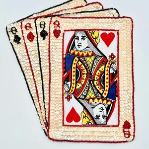 Appliqué des quatre reines fait main avec broderie au centre, paillettes et perles 23 x 7 cm