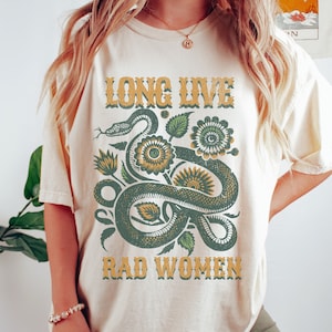 Long Live Rad Women Tee, Boho Snake Tee Tee, Comfort Colors Tee, Vintage Inspired Cotton T-shirt, Oversized Tee, Comfort Colors T-shirt,Boho