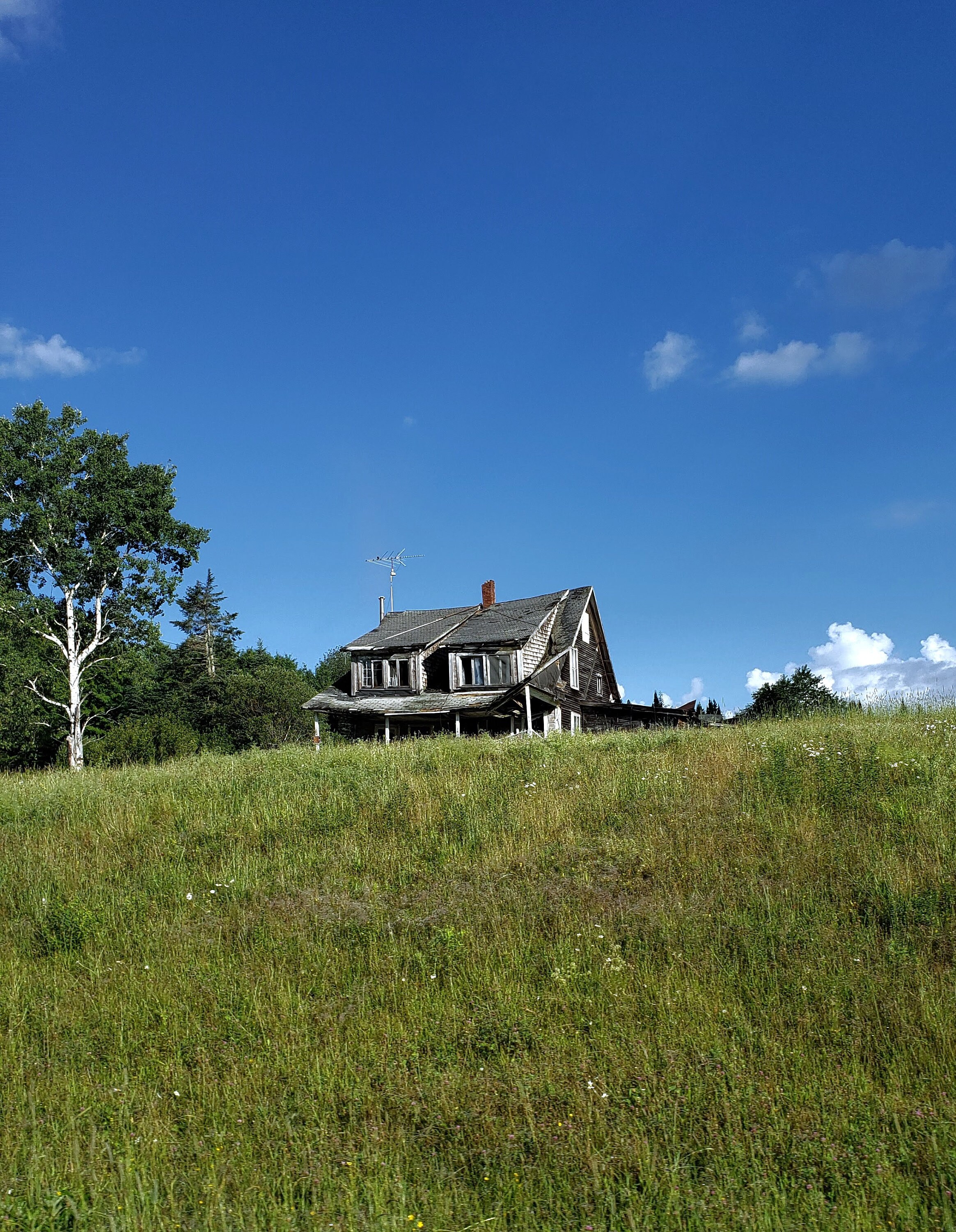 Abandoned House in Pittsburg, New Hampshire
