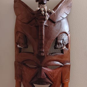 Vintage African Mask, Large Wooden Hand Craved Beaded Figures, African Mask, African Wall Hanging Home Decor, Tribal Art, Kenyan Wall Plaque