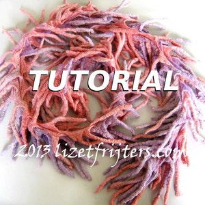 Puede incluir: Una corona de fieltro hecha a mano en tonos rosas y morados. La corona tiene una apariencia texturizada y orgánica con un diseño espinoso similar al coral. La palabra "TUTORIAL" se muestra en letras blancas. También es visible la dirección del sitio web "2013 lizetfrijters.com".