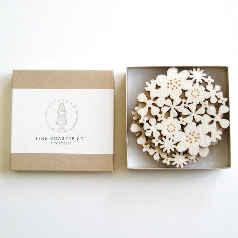 Flower Coasters Set of 4  White image 1