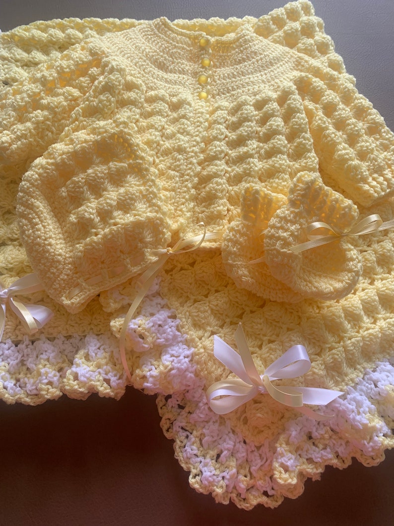 Yellow Baby Blanket, Yellow Baby Sweater, Crochet Baby Sweater and Blanket, Neutral baby blanket, handmade baby sweater set image 2