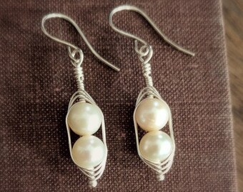 peas in a pod PEAPOD EARRINGS bridesmaid earrings sterling silver earrings pearl earrings pea pod jewelry pea pod earrings freshwater pearl