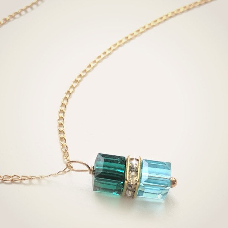custom birthstone jewelry for mom