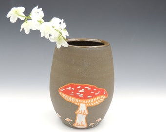 Clay Vase // Utensil holder, ceramic flower vase, handmade pottery, wheelthrown pottery, mushrooms, mushroom, fly agaric