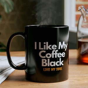 Tasse à café noire audacieuse - Récipient pour boissons soulful pour les fans d&#39;espresso | cadeaux pour moins de 20 ans