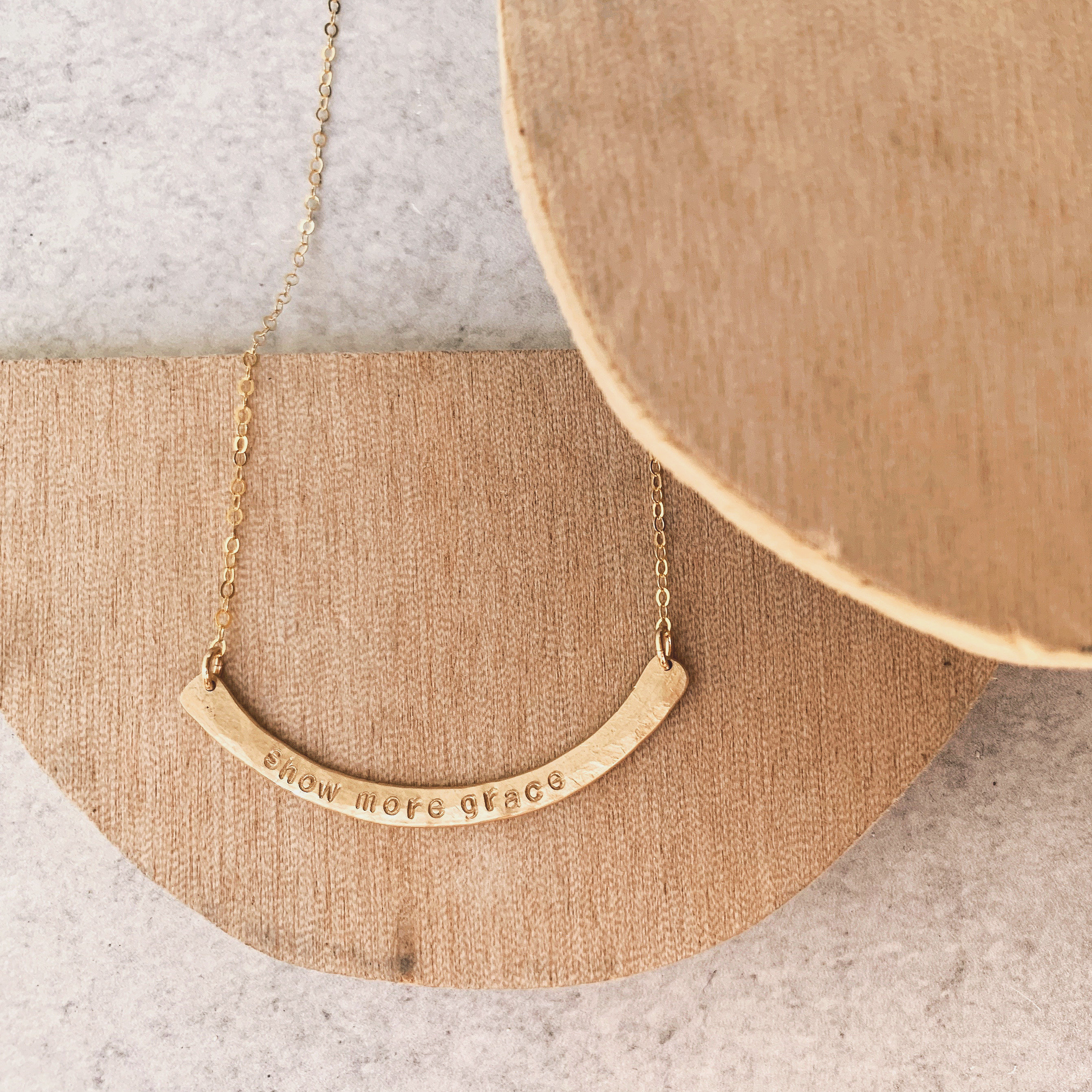 Rose gold sale curved bar necklace