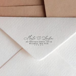 Eleganter personalisierter Adressstempel, Adressstempel für Hochzeiten, Kalligraphie selbstfärbender Stempel für Einladungen & Umschläge