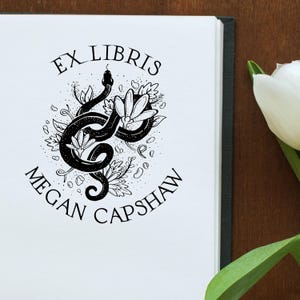 Sello de libro con serpiente botánica - Ex Libris personalizado - Ex Libris personalizado - Mango de madera o autoentintado - Diseño personalizado moderno vintage de Ex Libris
