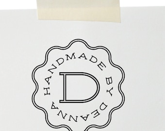 Handgemaakt door Stamp, Gepersonaliseerde naamstempel voor aangepaste verpakking Stempel voor kleine bedrijven: houten blok of zelfinktende stempel