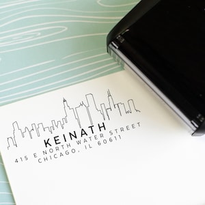 Chicago skyline adresstempel - zelfinktende retouradresstempel city skyline of Chicago housewarming cadeau Gepersonaliseerde stempel