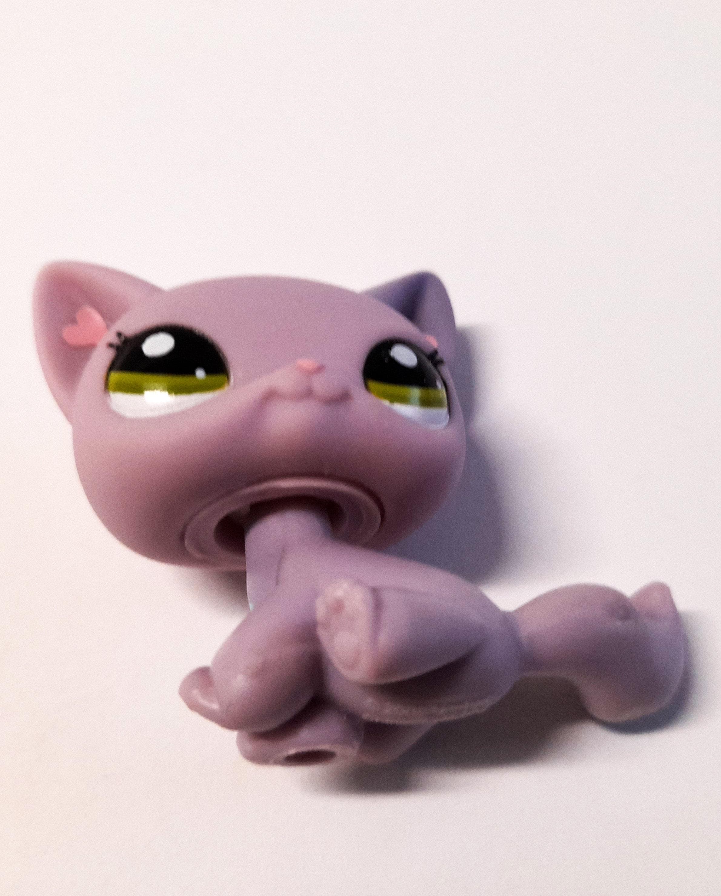 Littlest Pet Shop Shorthair Cat Sitting #1994 Hasbro Authentic LPS