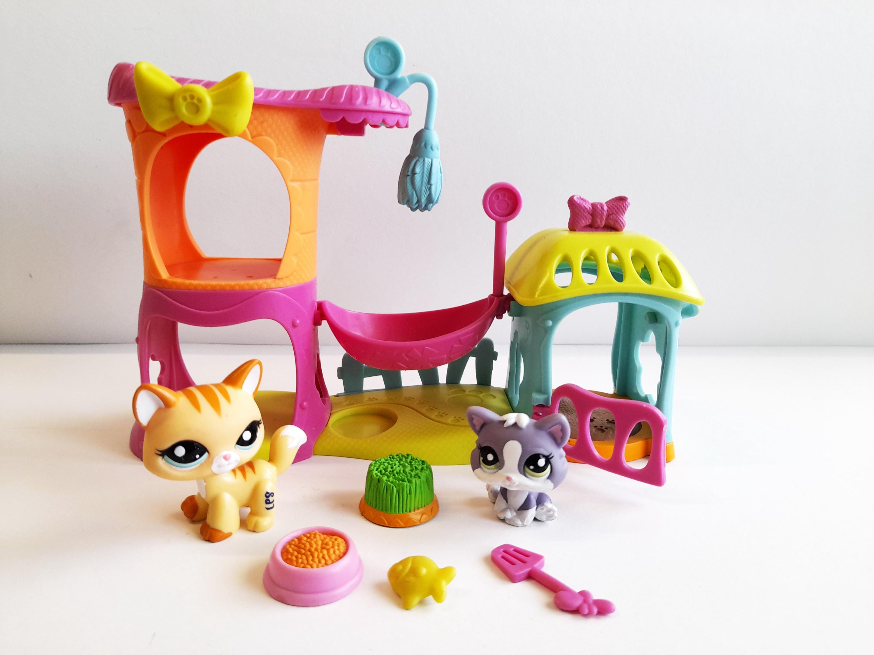 Littlest Pet Shop Meow Manor Set #2033 #2034 Hasbro LPS Petshop