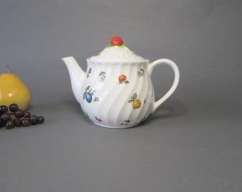 Vintage Petite Fruit Raintree LTD Teapot