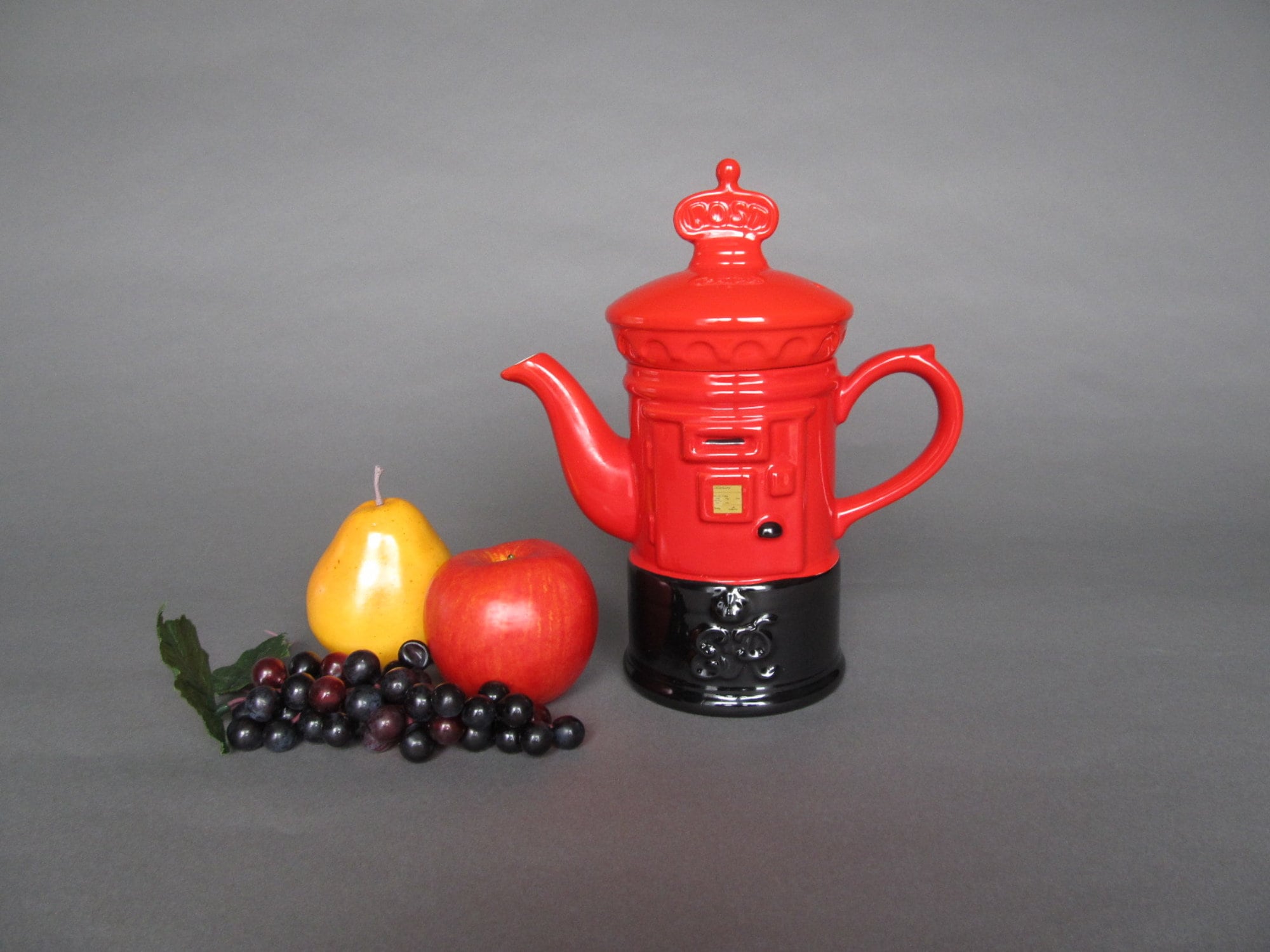 Vintage Red Teapot, Post Box Novelty, Price Kensington Potteries 