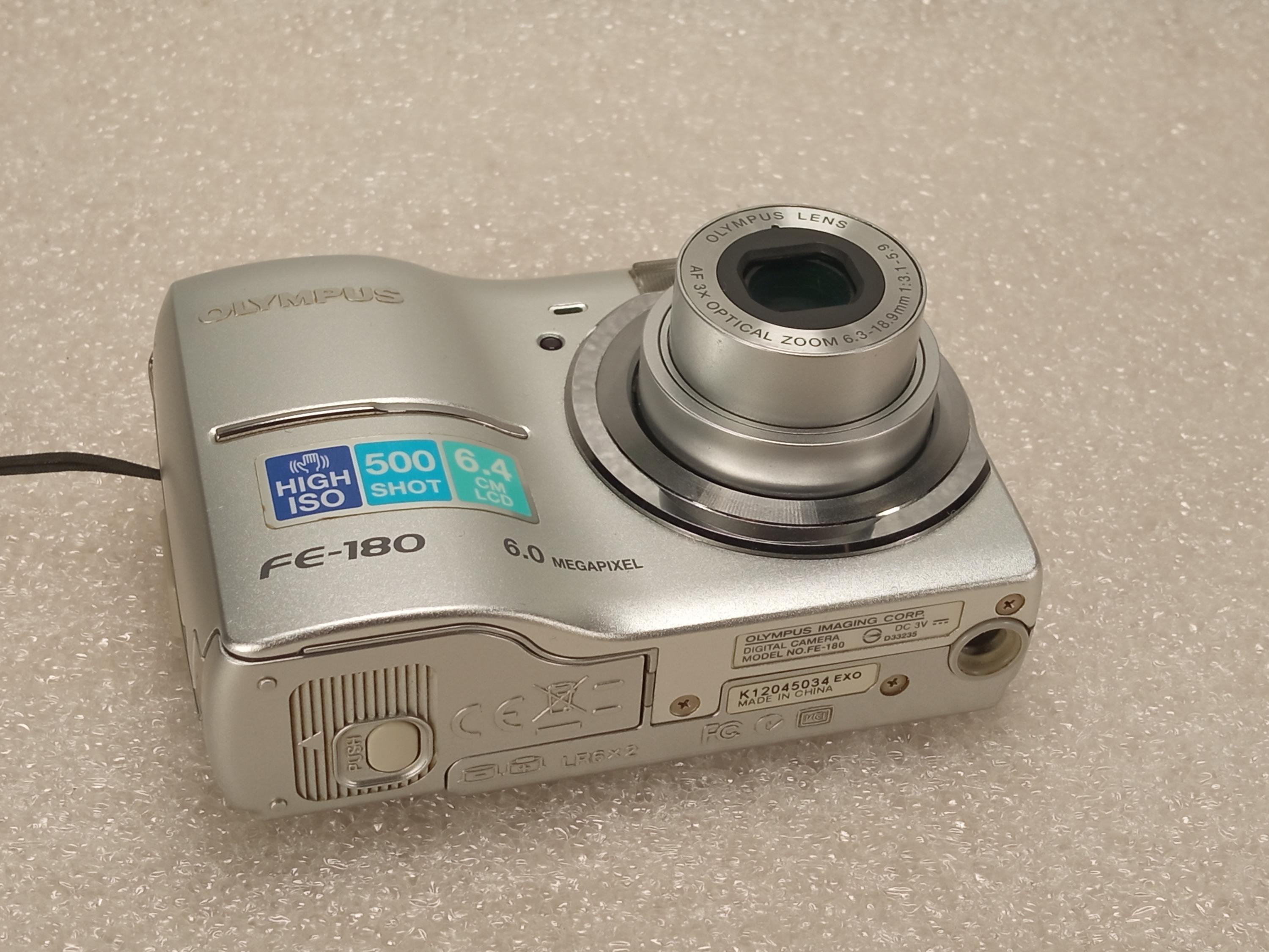 オリンパス FE-180 + 1GB xDピクチャーカード / ビンテージ オリンパス 