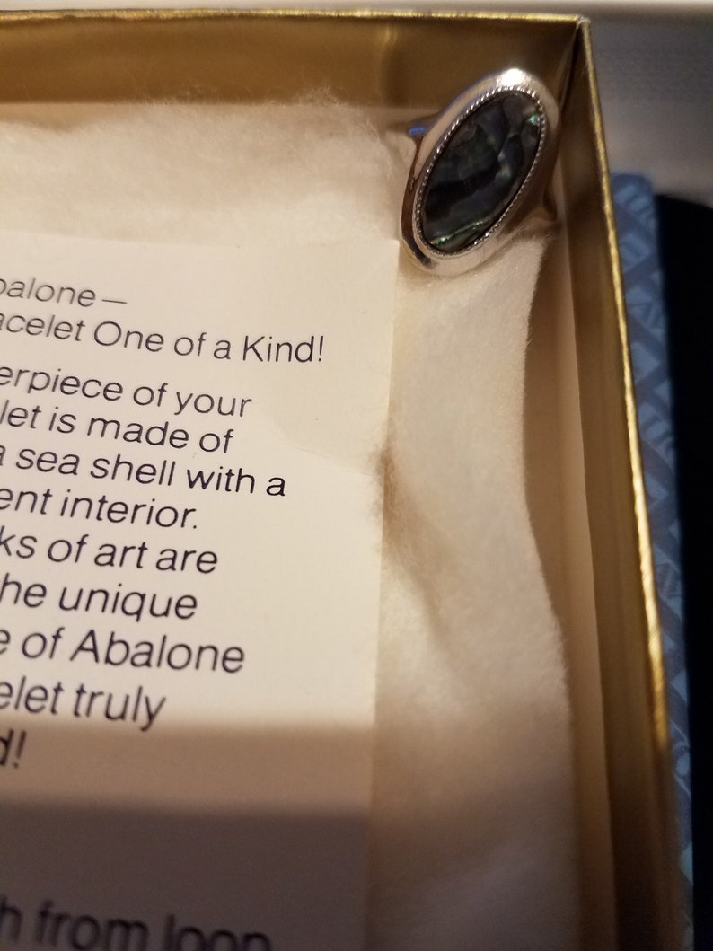 Vintage Avon 1976 /& 1977 Abalone Bracelet and ring set