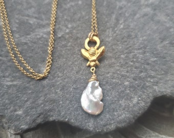 Keishi Pearl Pendant in gold,delicate and feminine, Gift for her- calm, wisdom