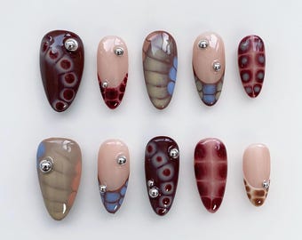 Verträumte braune Nägel, lange Mandel Nägel/Gothic Nägel/3D Chrom Nägel/Y2k Nägel/Gyaru Nägel/French Nägel/Braune Nägel/Holiday Nägel