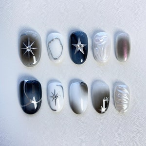 Gothic White & Black Presse auf Nägel kurze Nägel/Gothic Nägel/Stern Nägel/3D Chrom Nägel/Sternnägel/Sprühnägel/Gyaru Nägel/Silbernägel