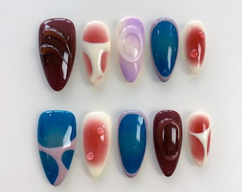 Vernis à presser gothique en spray sur les ongles, amande courte/vernis en spray/ongles gothiques/ongles gyaru/ongles d'anniversaire/ongles style libre/ongles y2k/ongles aérographe