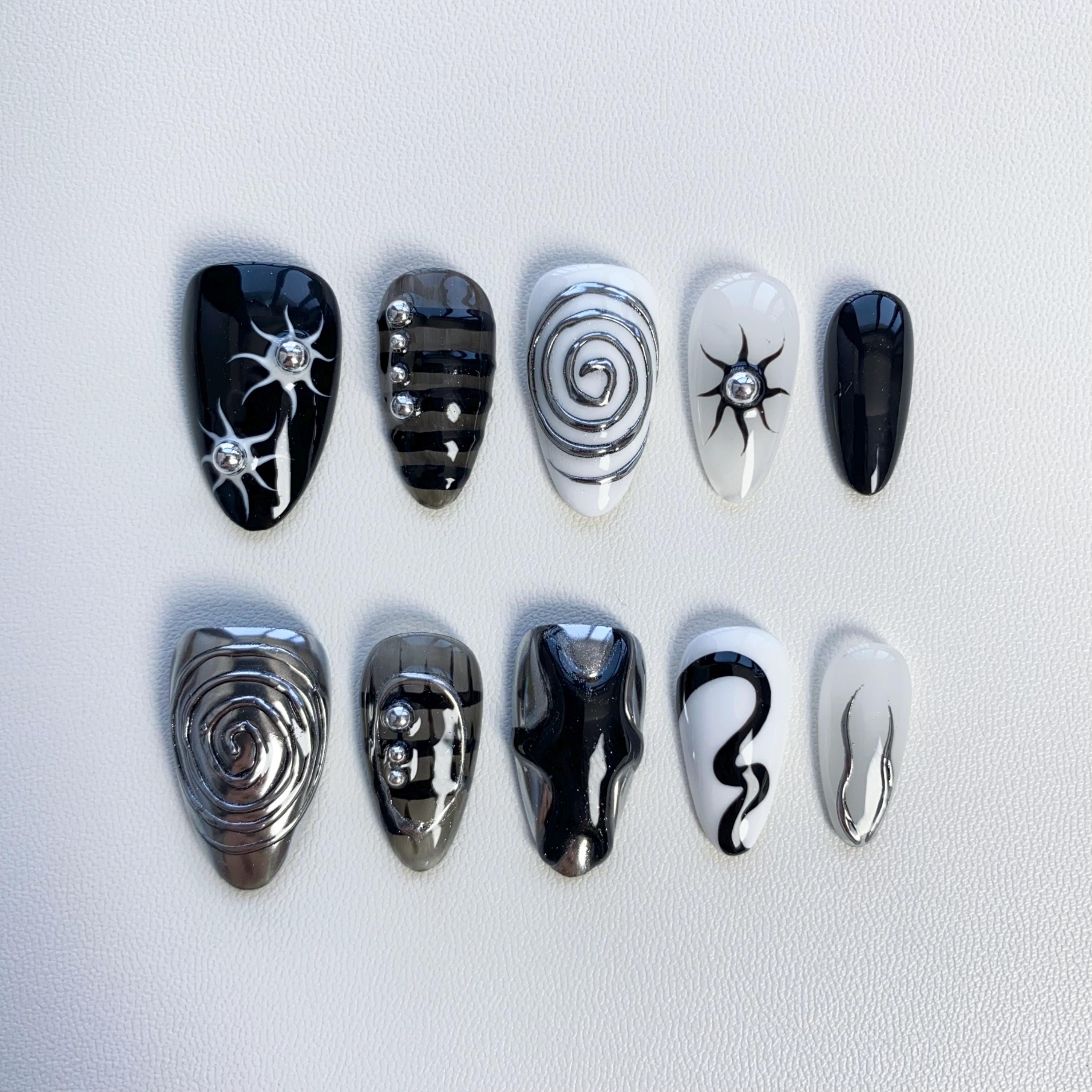 Silver 3D Chrome nails/Black Gothic Press On Nails almond nails/Sun star nails/Halloween Nails/Gothic Nails/Metallic silver nails/gyaru nail