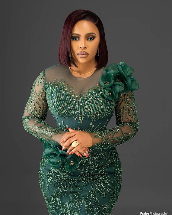 green emerald velvet dress Solenne main image 0