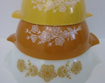 Pyrex Butterfly Gold Cinderella Mixing Bowl 441 442 443 501 Nesting Round Oven Ware USA