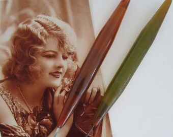Ancienne Broche Art Déco Cigale - Celluloïd Ou Galalithe - Années 1930-1940 - 7,5cm