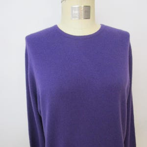Suéter de punto de cachemira morado L Macy's Charter Club Crew Cuddly