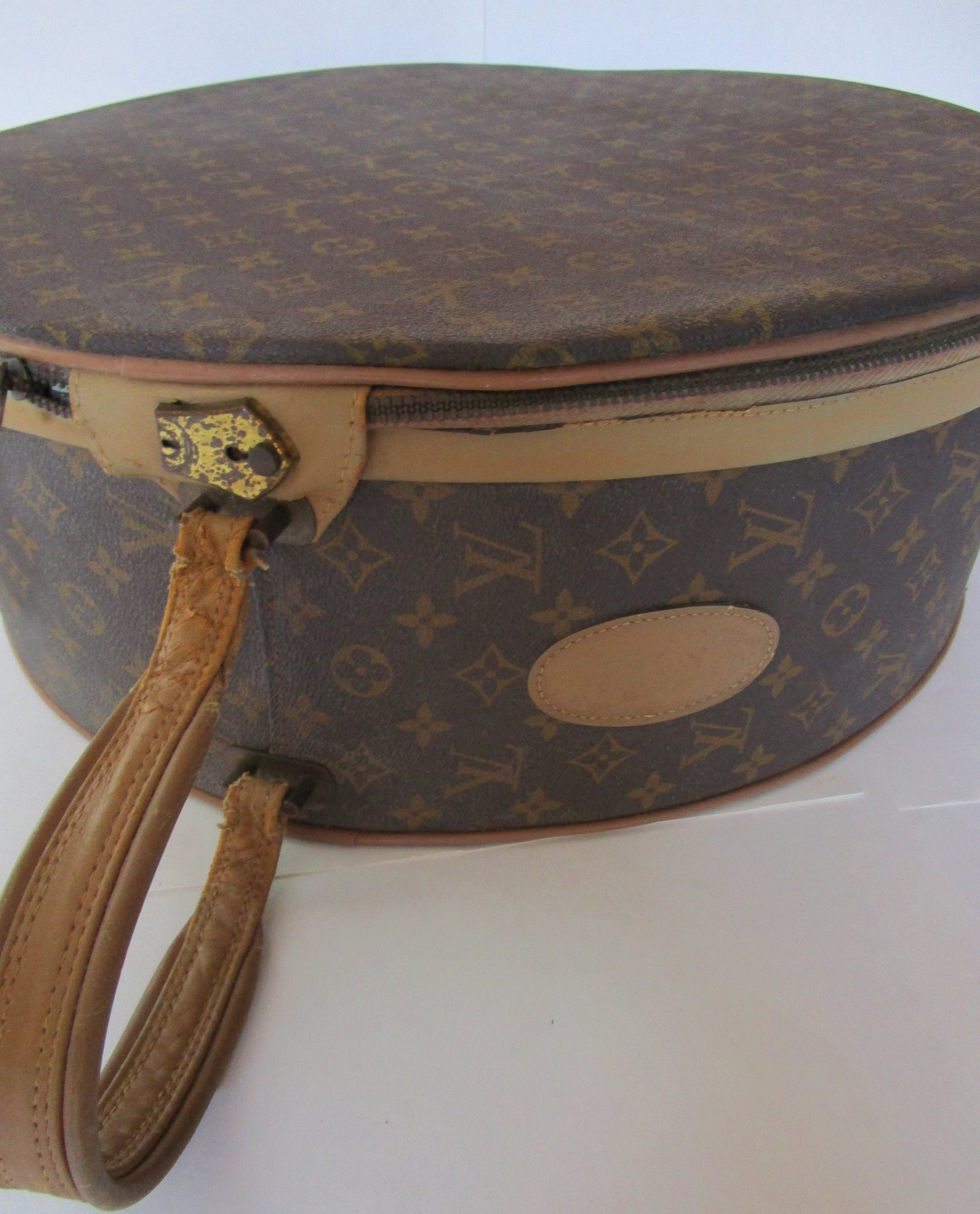 LOUIS VUITTON Vintage Hat Box