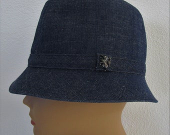 Vintage brim grey cream hat with long feather cotton Styled by Coralie sz 22. Vintage Brim Grey Cream Hat With Long Feather Cotton Styled  main image 3