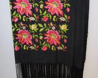 1920s Knotted Fringe Silk Shawl Piano Scarf Black Fuchsia Pink Flowers