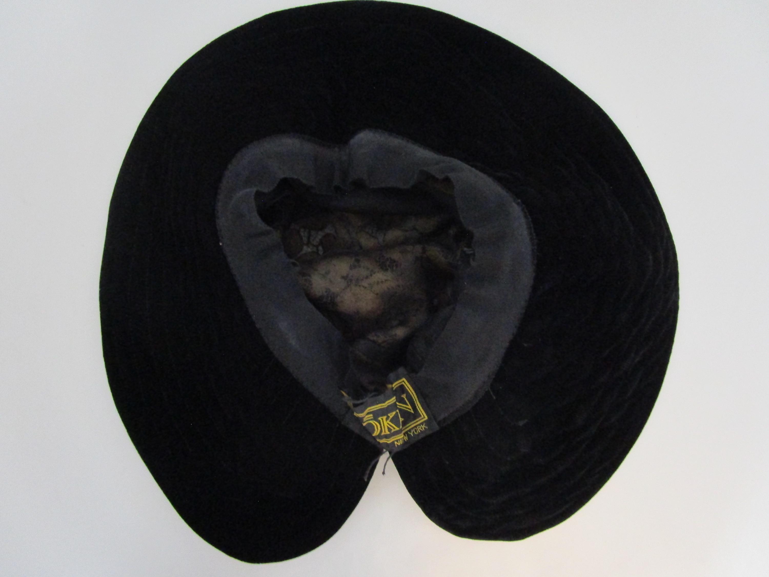 Kokin Soft Velvet Floppy Brim Hat Black Velveteen Gold Lace  display picture 2