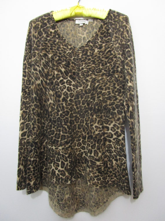 M Kinross Scotland CASHMERE Leopard Spotted Pullo… - image 7