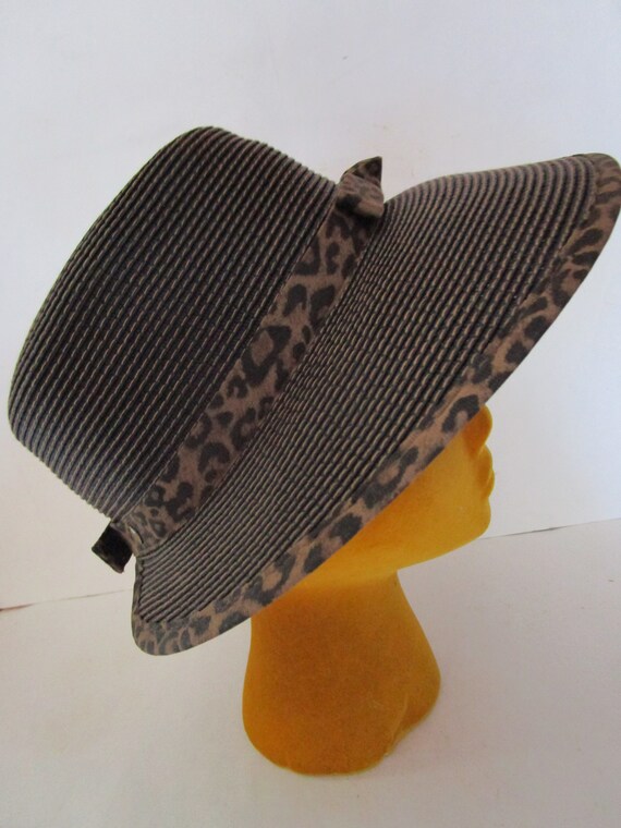 Eric Javits Sun Visor Cap Hat Leopard Knot Bow Ne