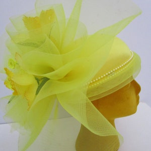 Deborah Sheer Sunny Yellow Pouf Fascinator Percher Hat Silk Orchid Cocktail Festival Party Bridal Church