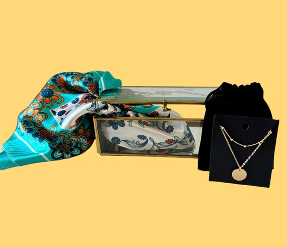 Vintage jewelry box, Unique gift set, Gifts for Women, Gift Bundles, Bridal Gifts,  Birthday gifts, Teen Gift, Coworker Gift, Holiday gifts