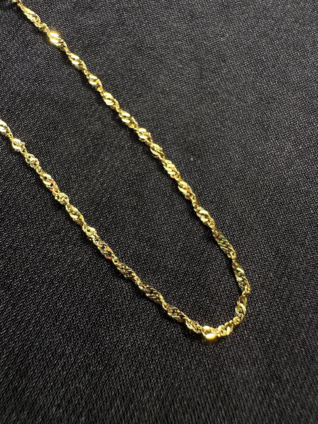 Twisted Links Necklace main image 1