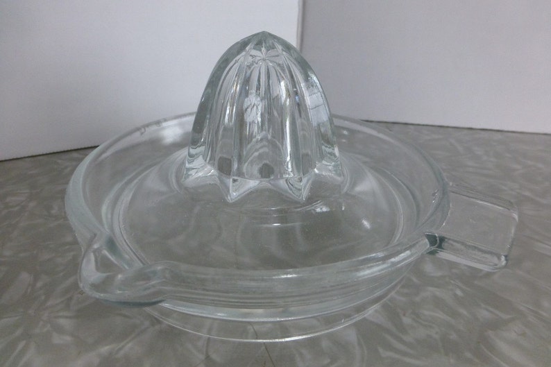 Vintage Glass Juicer Juice Reamer