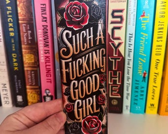 Segnalibro di una brava ragazza -- Tropi del libro -- Romanzo dark -- La biblioteca perduta -- Segnalibro del club del libro