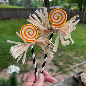 Swirl Candy Corn Lollipop/Picks Hand Sculpted Polymer Clay Fake Bake Decoration Cakes Fake Baking Tiered Tray Decor Fake Halloween Candy