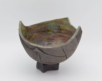 vintage studio pottery Raku bowl, Hand built ceramic black and iridescent footed bowl, Decorative ceramic bowl, Black clay brutalist bowl