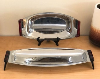 Vintage halverwege de eeuw Glo Hill chromen bakelieten dienbladen, set van 2