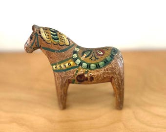 Vintage Antique Swedish folk art natural wood hand carved Dala horse