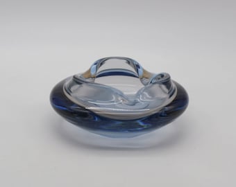 Vintage Bohemian Harrachov glassworks Czech art glass ashtray designed by Milan Metelak, Mid Century Harrachov Bohemian blue glass ashtray