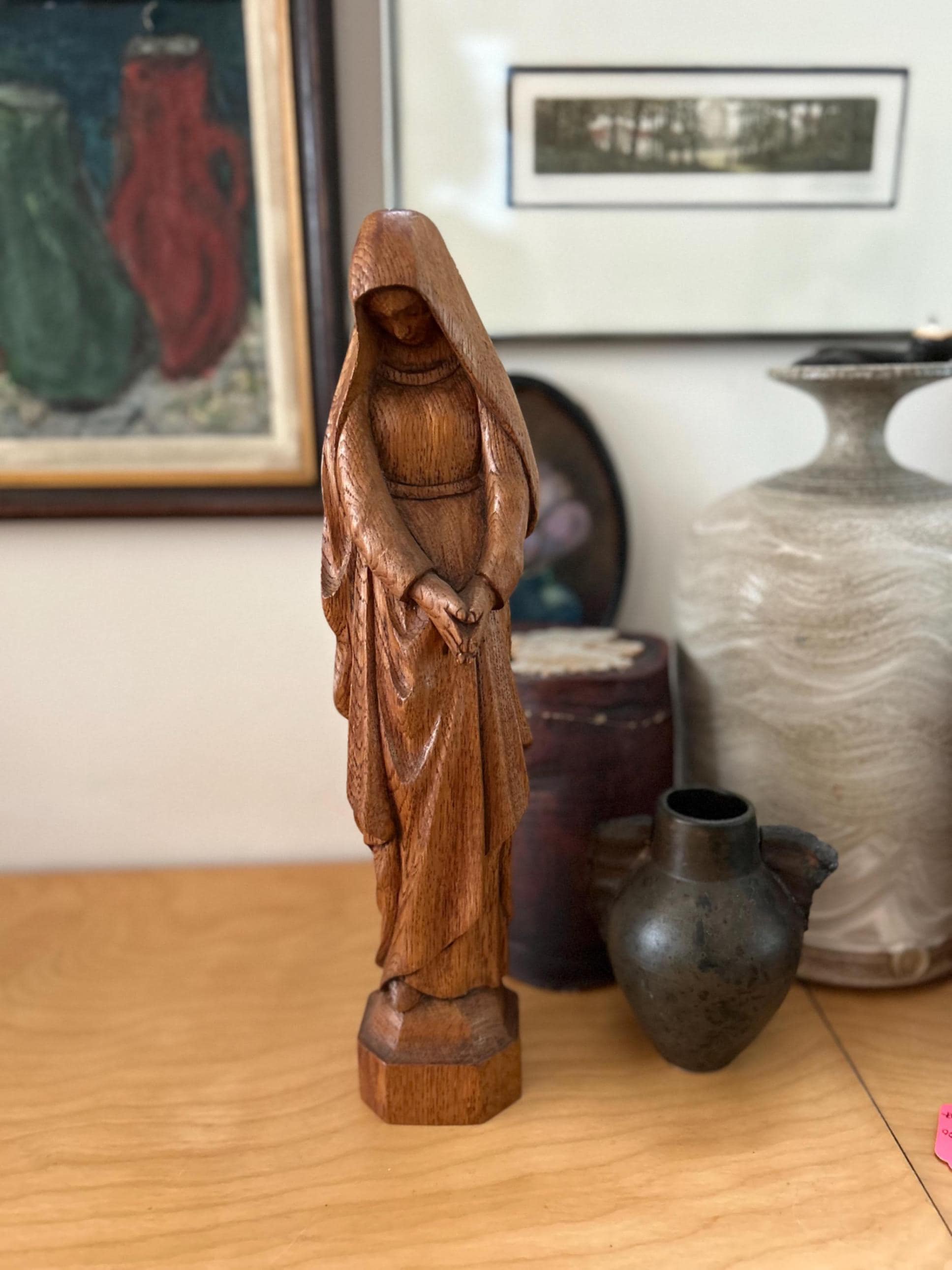 ビンテージ　手彫り　木製聖母マリア ヴィンテージの手彫りの木製聖母マリア彫刻 - Etsy 日本